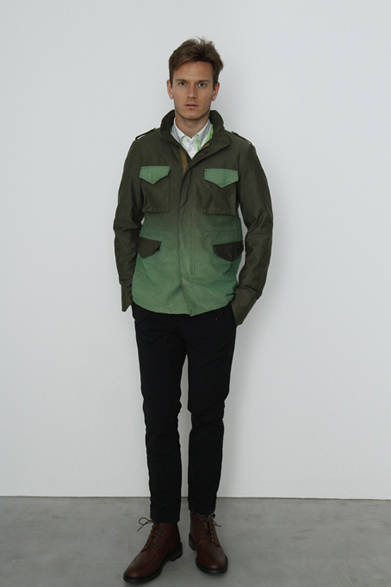 「GRADATION M65 FIELD JACKET」5万9400円、「GRADATION OXFORD B.D SHIRTS」2万7540円、「WRINKLES SLACKS」2万8620円