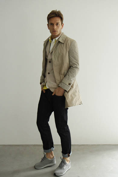 「WRINKLES COAT」5万1300円、「GATHER LINNEN 2B JACKET」4万6980円、「GRADATION OXFORD B.D SHIRTS」2万7540円、「DARK INDIGO NEP DENIM（ONE WASH）」2万520円
