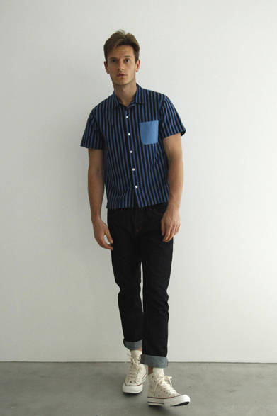 「KASURI STRIPE S/S SHIRTS」1万9440円、「DARK INDIGO NEP DENIM（ONE WASH）」2万520円
