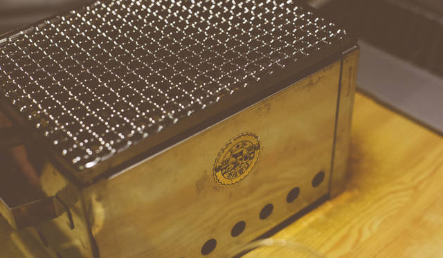 「THE YAKINIKU TEE」各7560円