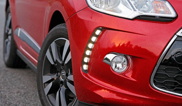 フロントの表情を特徴的にする、デイタイムラニングランプ