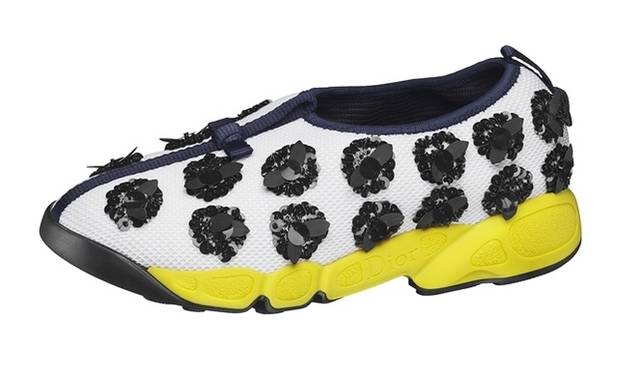 <strong>Dior｜クチュールの贅沢さを詰め込んだDIOR FUSION SNEAKERS」限定発売</strong>　13万5000円（税抜）