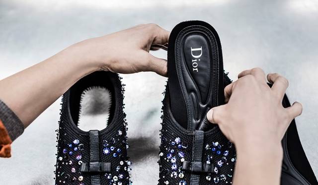 <strong>Dior｜クチュールの贅沢さを詰め込んだDIOR FUSION SNEAKERS」限定発売</strong>　