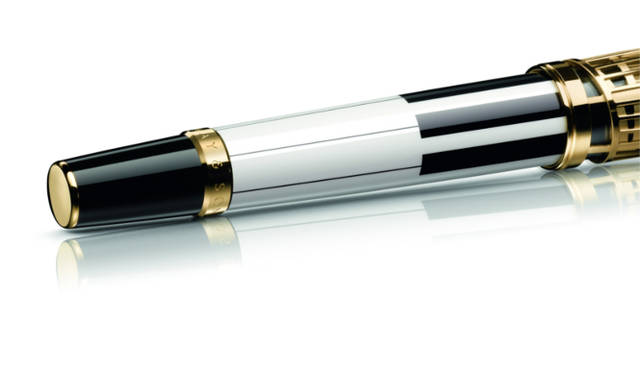 「パトロンシリーズ 2014 ヘンリー E. スタインウェイ 888」105万3000円