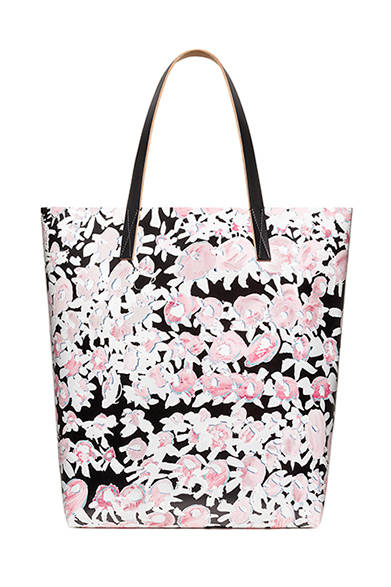<strong>MARNI｜アウトサイダー アートを用いたアイテムを発表</strong>　バッグ[H37×W36×D8]　3万4000円（税抜）