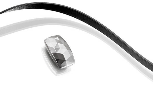 <strong>netatmo｜ネタトモ</strong>　ウェアラブルデバイス「JUNE」