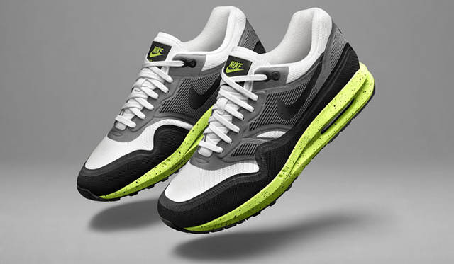 <strong>NIKE SPORTSWEAR｜ナイキ スポーツウェア</strong>　＜MEN’S＞ NIKE AIR MAX LUNAR1（ナイキ エア マックス ルナ1）1万5120円