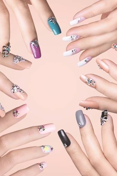 <strong>SWAROVSKI｜ネイルデザイン・ボックス新発売</strong>　