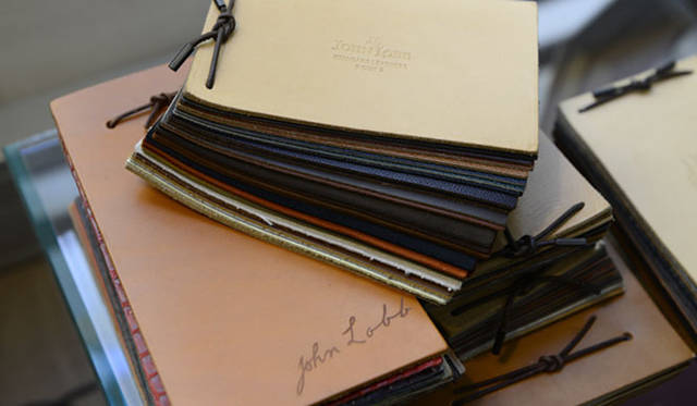 <strong>JOHN LOBB｜ジョンロブ</strong>　アトリエ内部