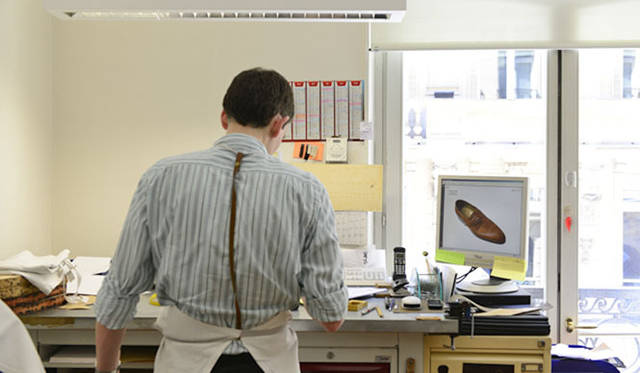 <strong>JOHN LOBB｜ジョンロブ</strong>　アトリエ内部