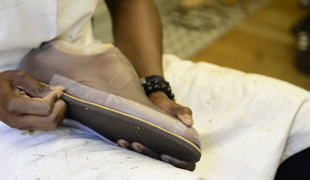 <strong>JOHN LOBB｜ジョンロブ</strong>　アトリエ内部