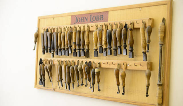 <strong>JOHN LOBB｜ジョンロブ</strong>　アトリエ内部