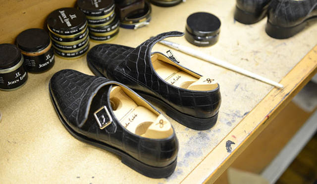 <strong>JOHN LOBB｜ジョンロブ</strong>　アトリエ内部