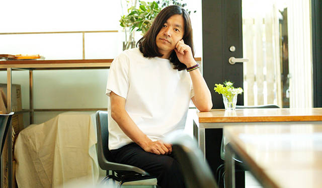 スタイリストの祐真朋樹氏