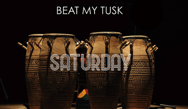 毎週土曜には、ガーナ出身のパーカニスト、ニテテ氏（http://tuskbar.jp/jp/artists/）とDJのセッションがおこなわれるという