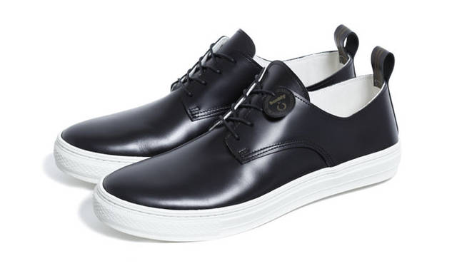 <strong>FRED PERRY｜フレッドペリー</strong>　「buddy for FRED PERRY」　フットウェア“Whippet（ウィペット）”（レザー）1万7280円