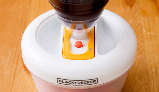 <strong>BLACK+DECKER｜ブラック・アンド・デッカー</strong>　「マルチフードキーパー」　デイリーユースに簡単に使える丸型コンテナ容器