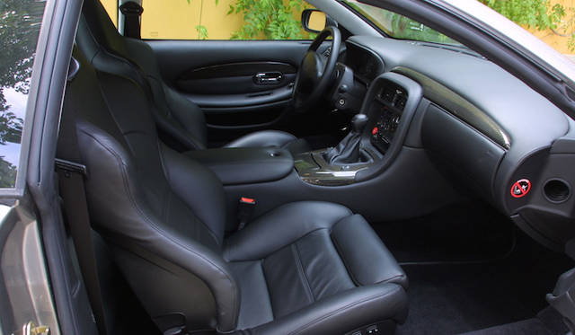 54_aston_martin_DB7_3 Aston Martin V12_VANQUISH(2001)|アストンマーティン V12 ヴァンキッシュ