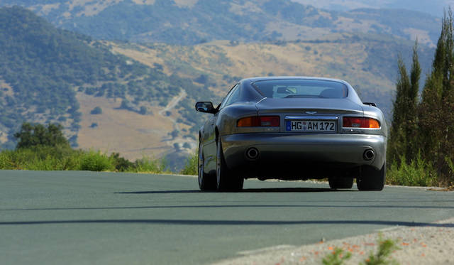 57_aston_martin_DB7_6 Aston Martin V12_VANQUISH(2001)|アストンマーティン V12 ヴァンキッシュ