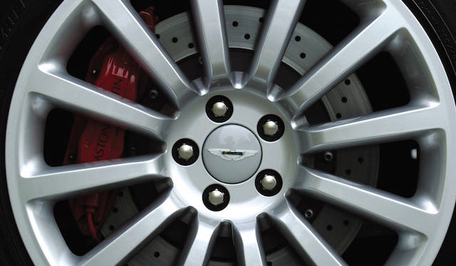 71_aston_martin_V12_VANQUISH_13_02 Aston Martin V12_VANQUISH(2001)|アストンマーティン V12 ヴァンキッシュ