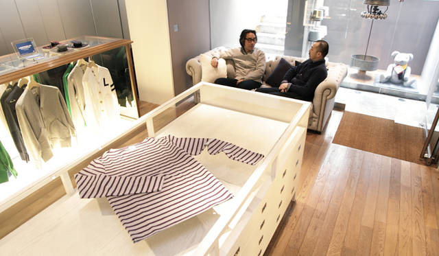 <strong>LOOPWHEELER｜ループウィラー</strong>　