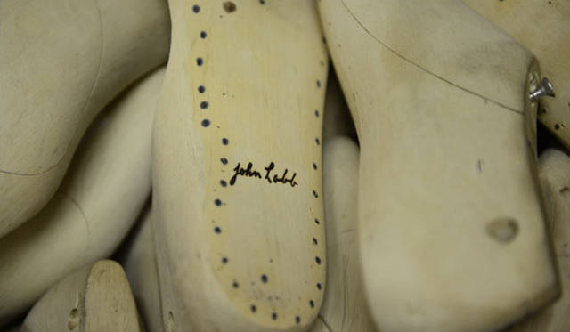 <strong>JOHN LOBB｜ジョンロブ</strong>　アトリエ内部