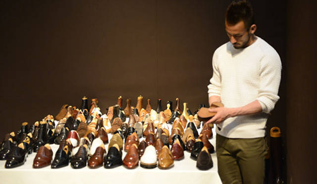 <strong>JOHN LOBB｜ジョンロブ</strong>　アトリエ内部