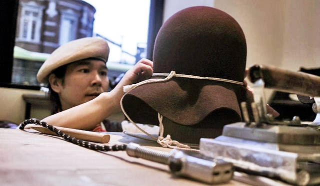 <strong>WORK NOT WORK｜ワーク ノット ワーク</strong>　「WORK NOT WORK URBAN RESEARCH KITTE丸の内店」で帽子エキシビション「HAT NOT HAT - 2014 -」開催
