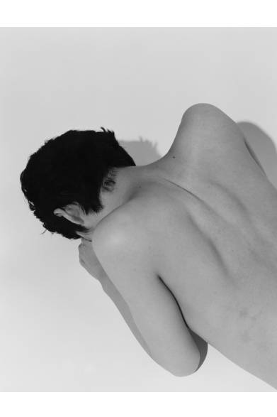 <strong>ART｜細倉真弓『Transparency is the new mystery』展</strong>　back © Mayumi Hosokura