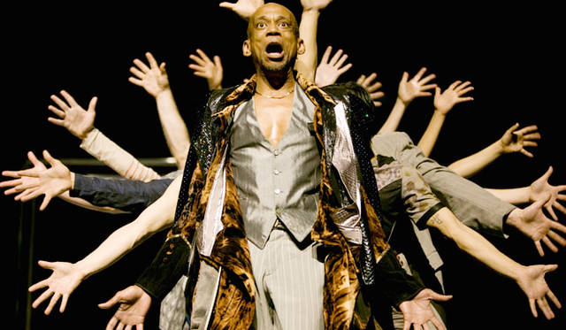 <strong>日本初演「バベル BABEL（words）」</strong>　© Koen Broos