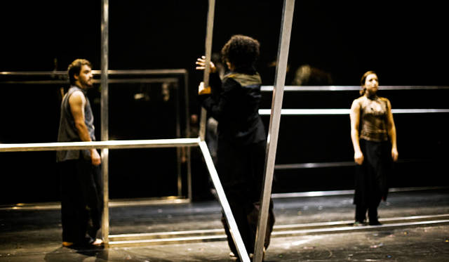 <strong>日本初演「バベル BABEL（words）」</strong>　© Koen Broos