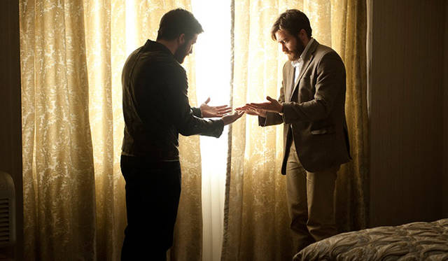 © 2013 RHOMBUS MEDIA (ENEMY) INC. / ROXBURY PICTURES S.L. / 9232-2437 QUEBEC INC. / MECANISMO FILMS, S.L. / ROXBURY ENEMY S.L. ALL RIGHTS RESERVED.