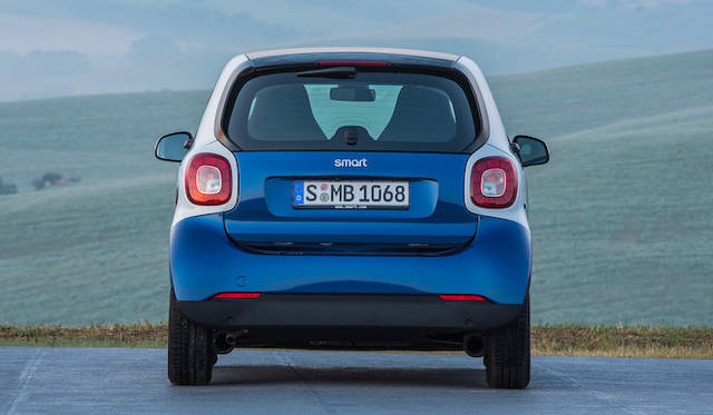 043_smart_fortwo