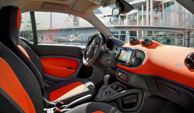 047_smart_fortwo