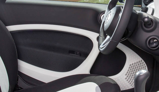 052_smart_fortwo