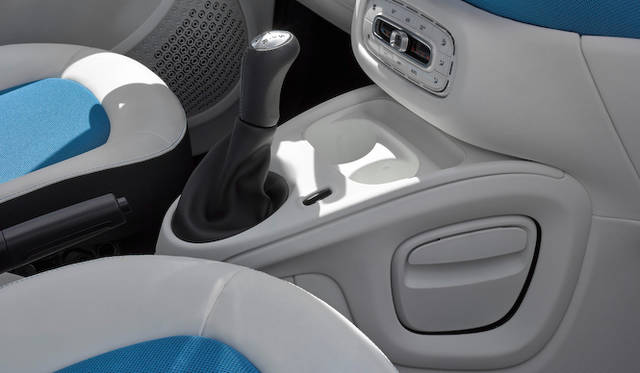 082_smart_forfour