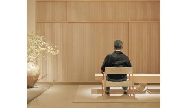 <strong>ART｜原美術館で『「アート・スコープ2012-2014」旅の後もしくは痕』展</strong>　ベネディクト・パーテンハイマー 「自動販売機04、日本、2012」 2012 年/カラー写真/120×143cm ©Benedikt Partenheimer