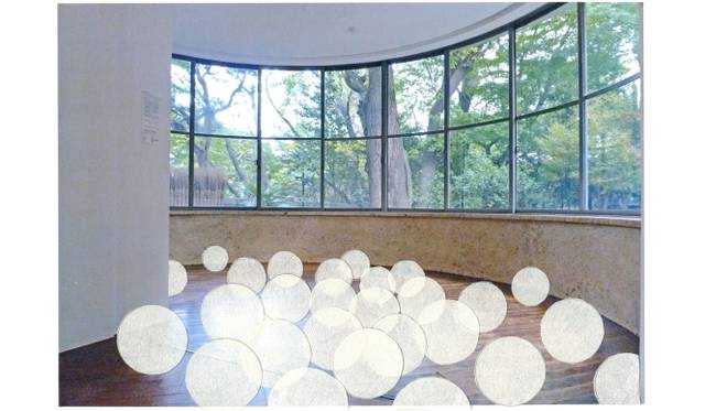 <strong>ART｜原美術館で『「アート・スコープ2012-2014」旅の後もしくは痕』展</strong>　ベネディクト・パーテンハイマー 「方向転換/杉本博司、2012 年東京」 2012 年/カラー写真/120×143 cm