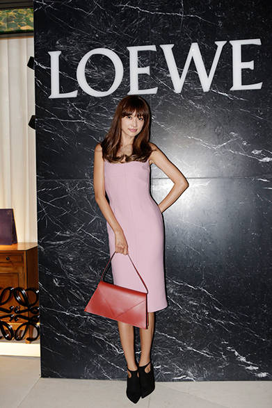 モデルのヨンア