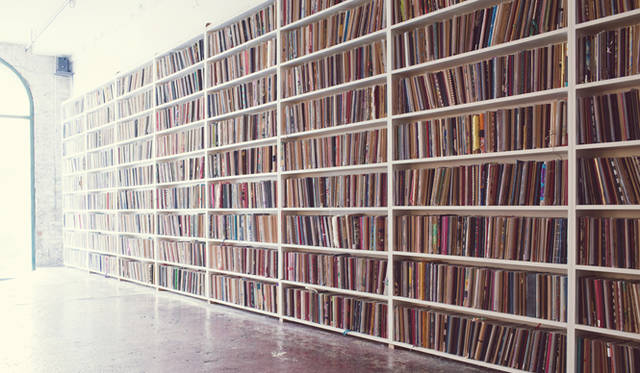 「BROOKLYN ART LIBRALY」