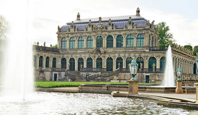 収蔵品を集めた「数学計器室」を設置したツヴィンガー宮殿