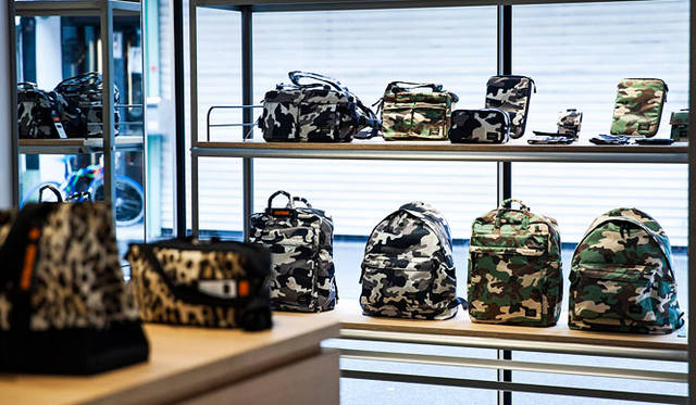 <strong>HEAD PORTER｜ヘッド・ポーター</strong>　「HEAD PORTER OSAKA」