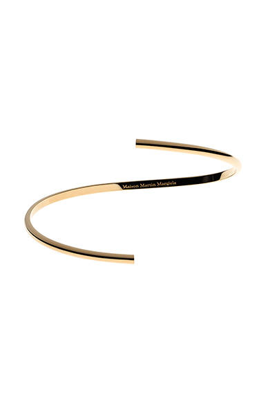 <strong>Maison Martin Margiela｜新作ファインジュエリー、「ヘリテージ」コレクション発表 </strong><br />Split ring 2.5mm in white gold pave with diamonds 63万円（税抜）