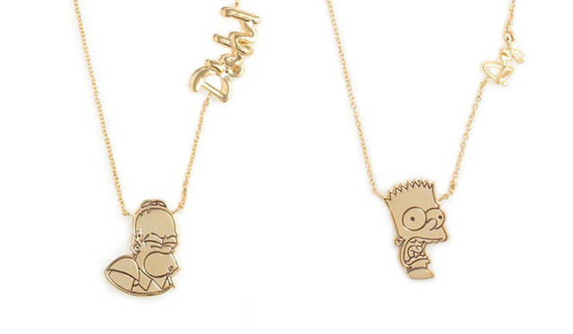 Aye Carumba! Bartレタードネックレス 各1万2960円　©2014 Fox