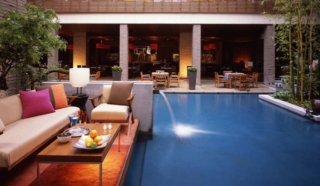 プールサイド テラス