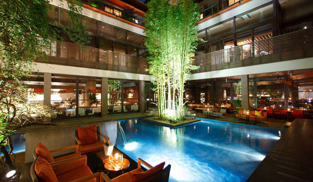 プールサイド テラス