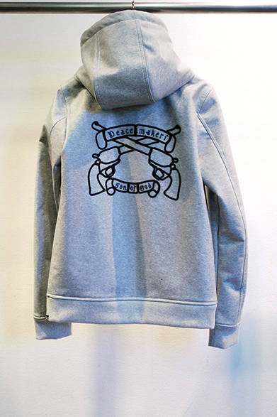 「リバーシブルスタジアムジャンパー」8万4240円（9月発売）