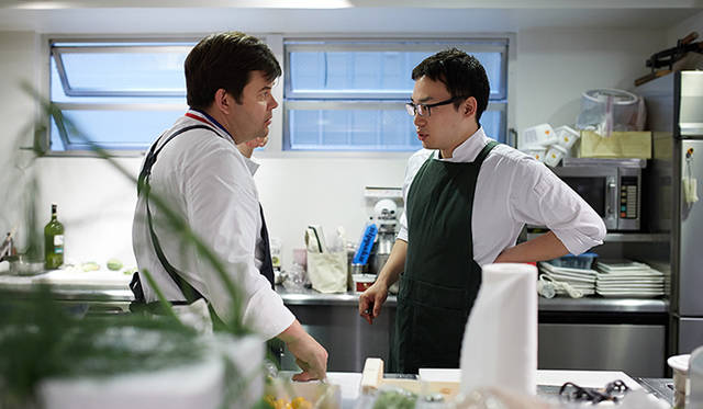 pirouette_665_20 「ピルエット」のメニューは、トロション氏と小林氏、二人の密な話し合いで作られていった