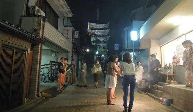 「大塚呉服店」（昨年の様子）