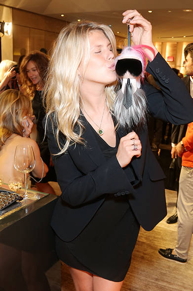 <strong>FENDI｜カール・ラガーフェルドのファーチャーム「カーリト」</strong>　アレクサンドラ・リチャーズ